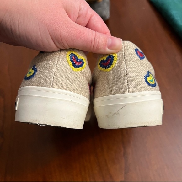 Women’s Seavees Hawthorne heart printed slip on shoes size 7.5 - Picture 3 of 6